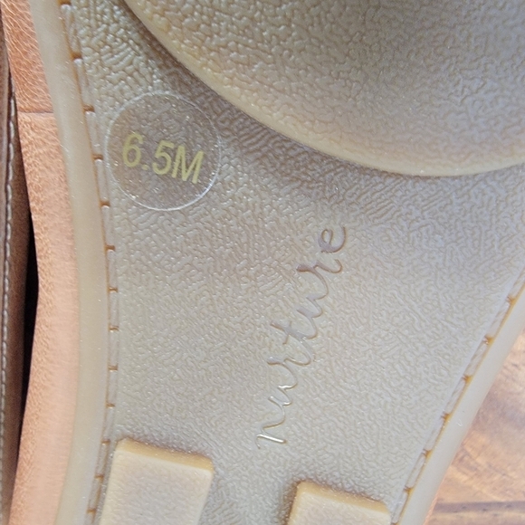 Nurture Women's Tan Leather Loafers Size 6.5 Almond Toe Comfy Basics Neutrals - Picture 14 of 17